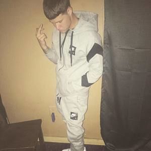 Meet your Posher, Holden